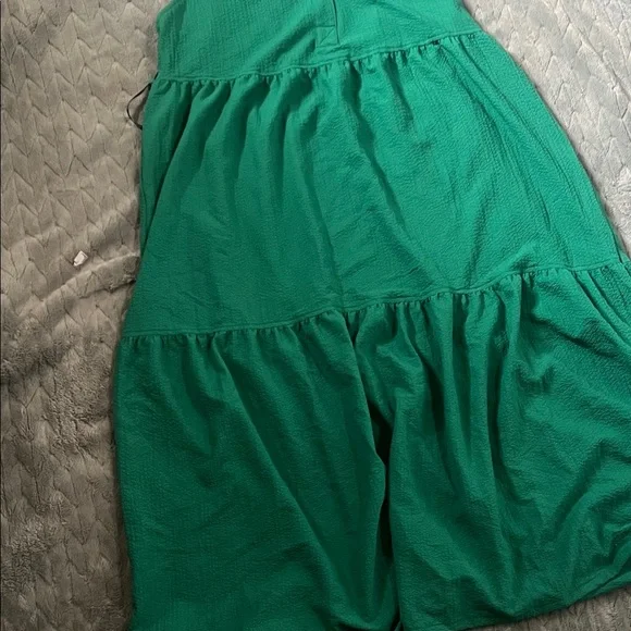 Calvin Klein Emerald Green Sleeveless Tiered Dress - Picture 3 of 6